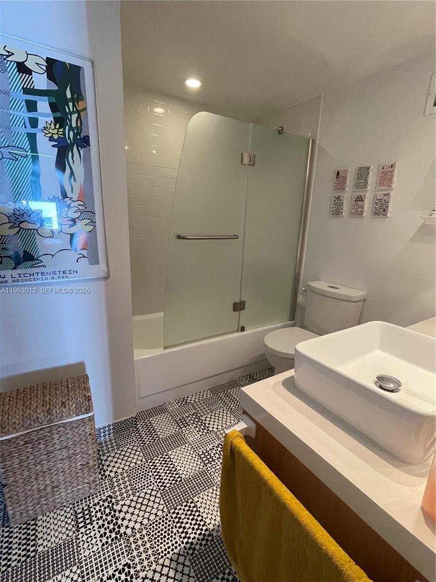 MIRADOR 1200 CONDO - Residential