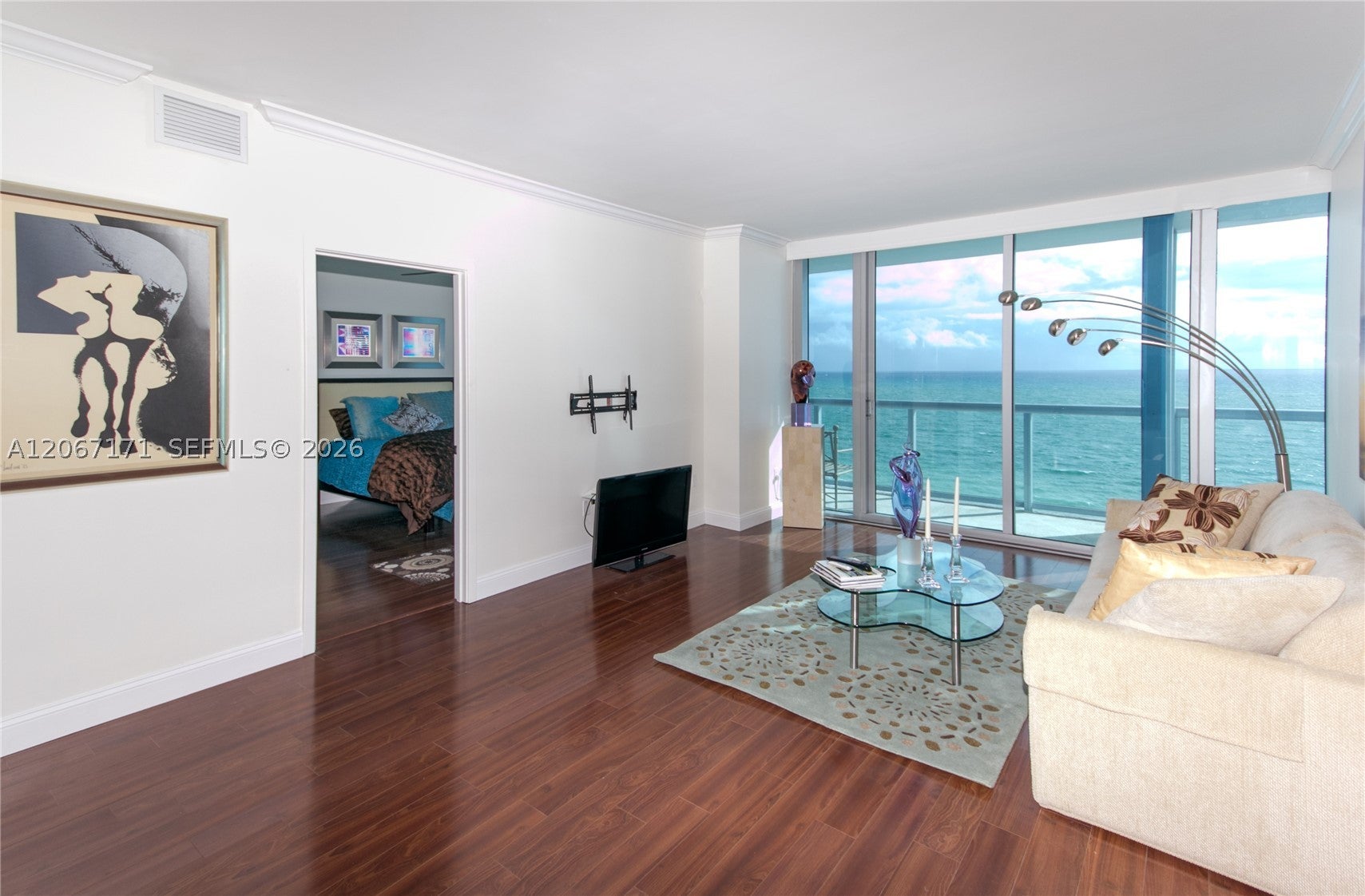 6799 Collins Ave 1103