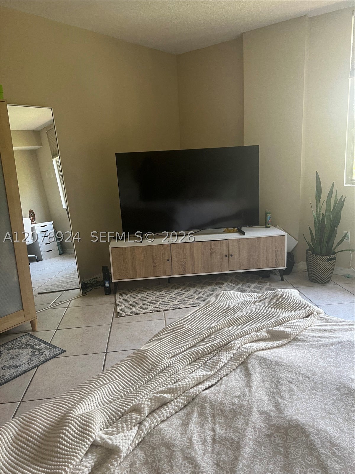 2630 SW 28th St 26