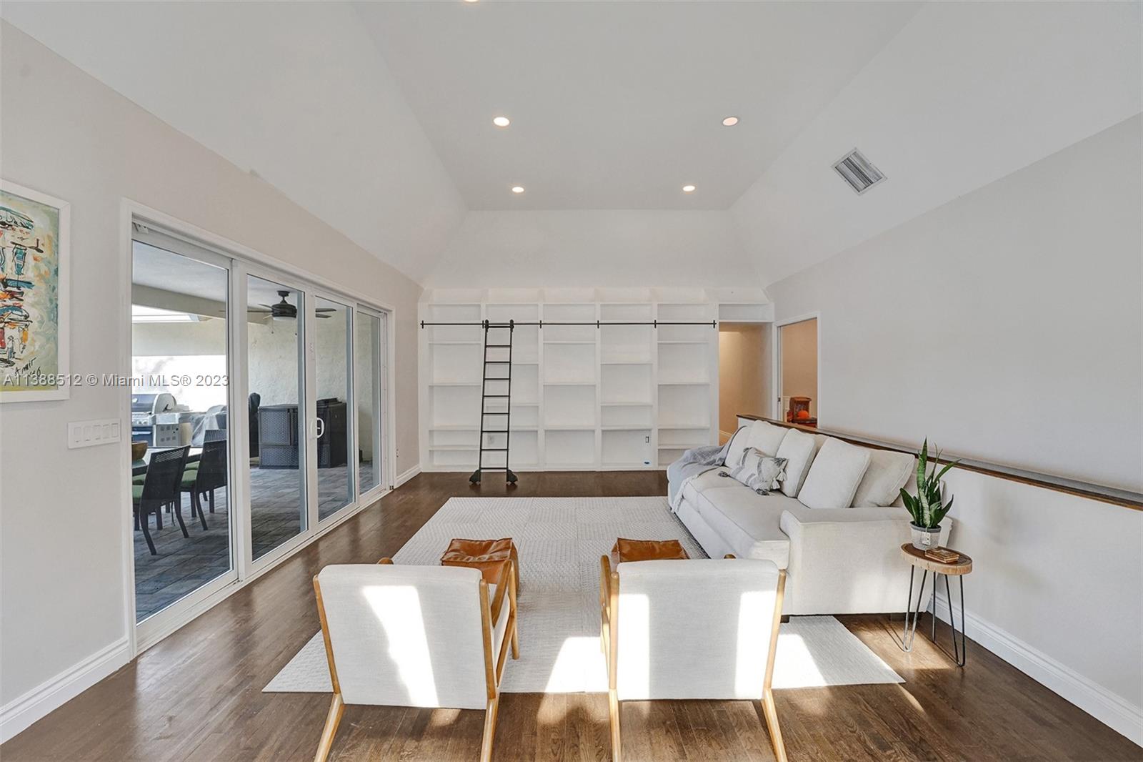 EMERALD HILLS SEC 3 - Residential