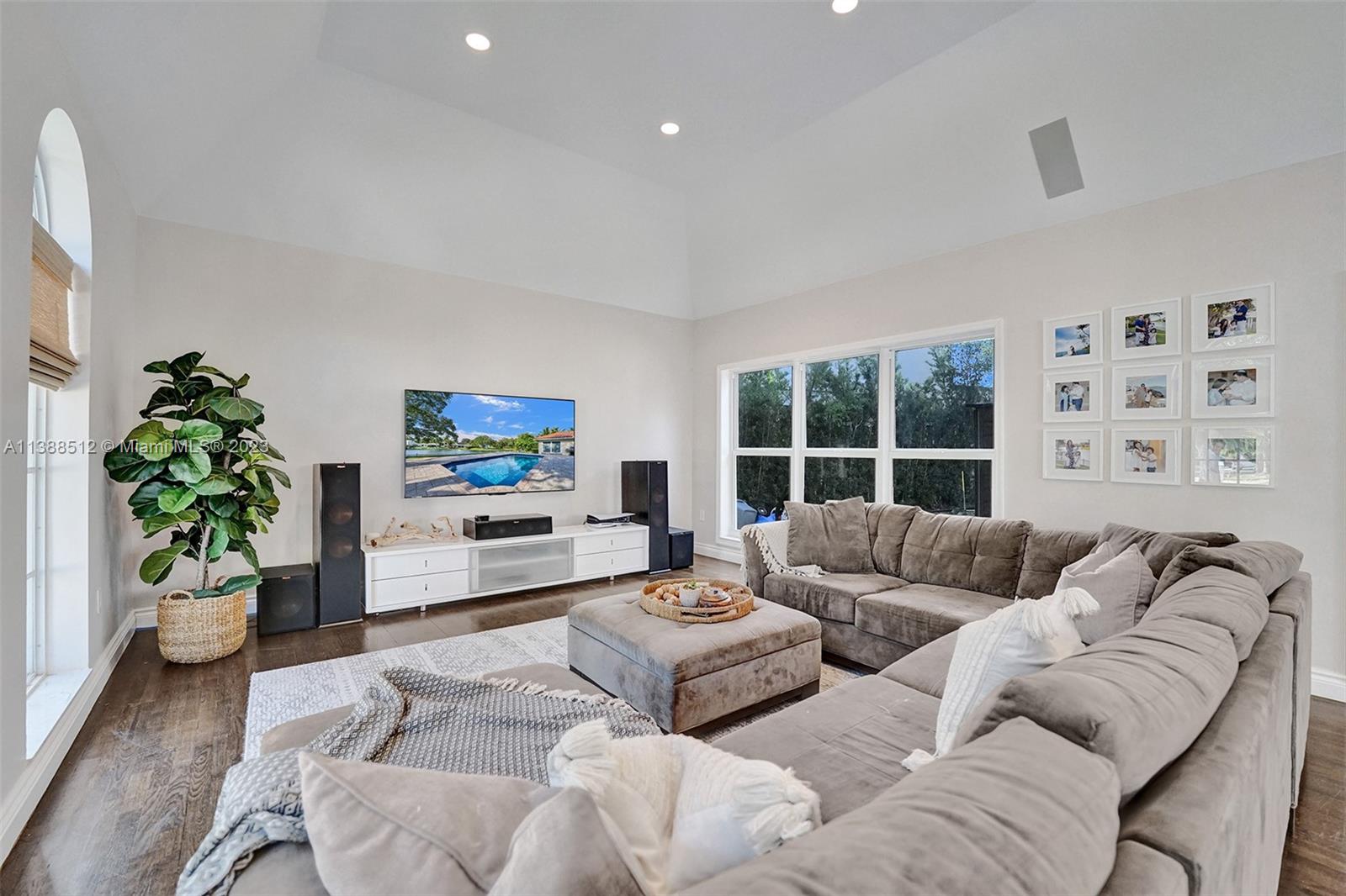 EMERALD HILLS SEC 3 - Residential