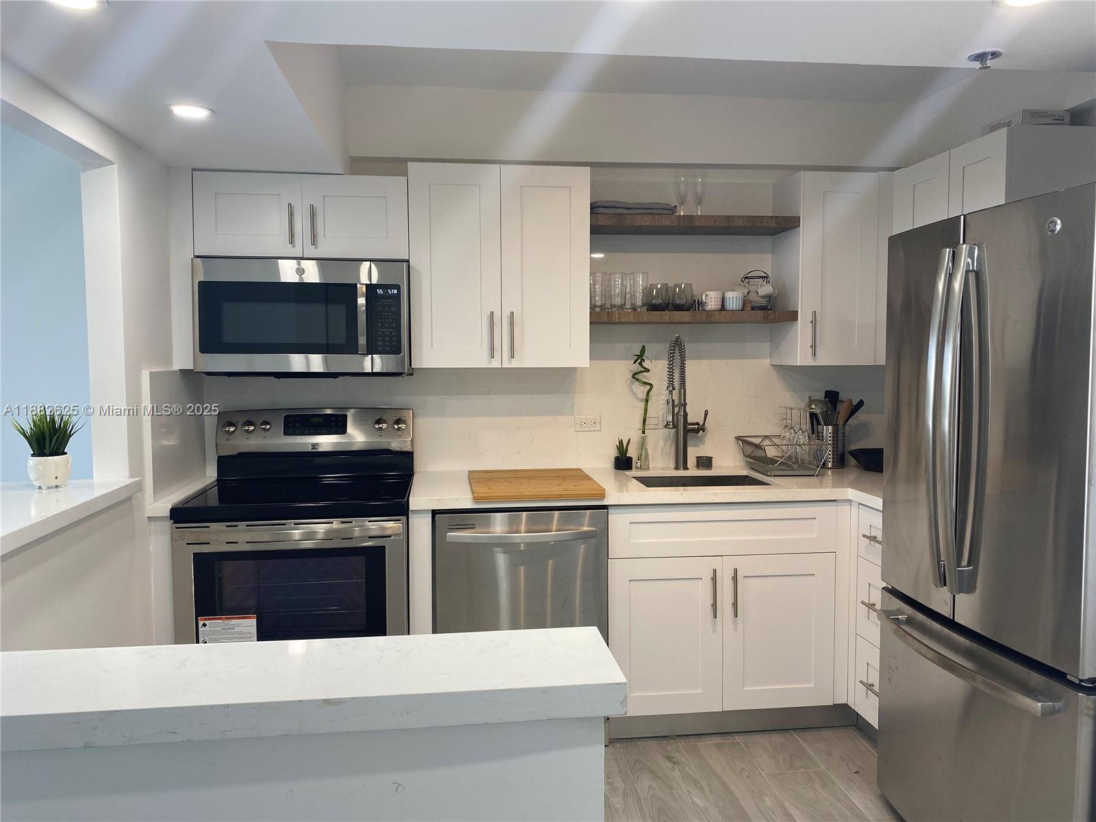 WATERVIEW CONDO - Residential Lease