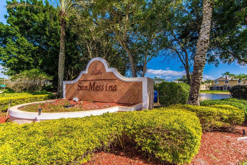 Photo of 1911 Madeira Dr #1911, Weston, FL 33327 (MLS # A11949432)