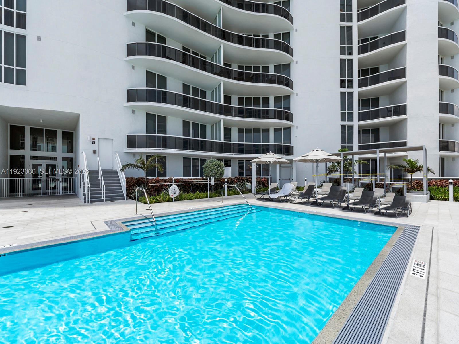 TDR TOWER II CONDO - Residential