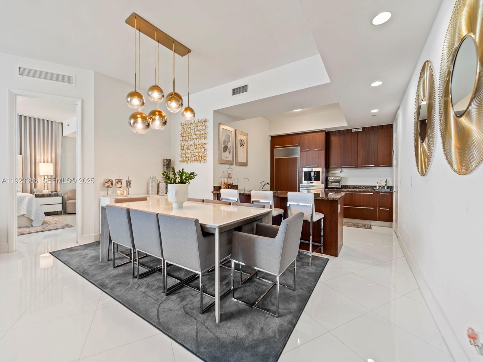 TDR TOWER II CONDO - Residential