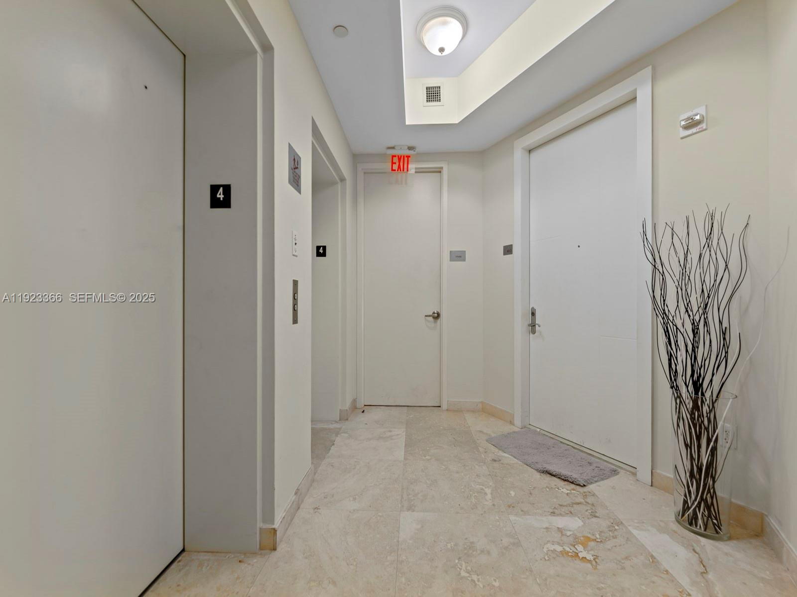 TDR TOWER II CONDO - Residential