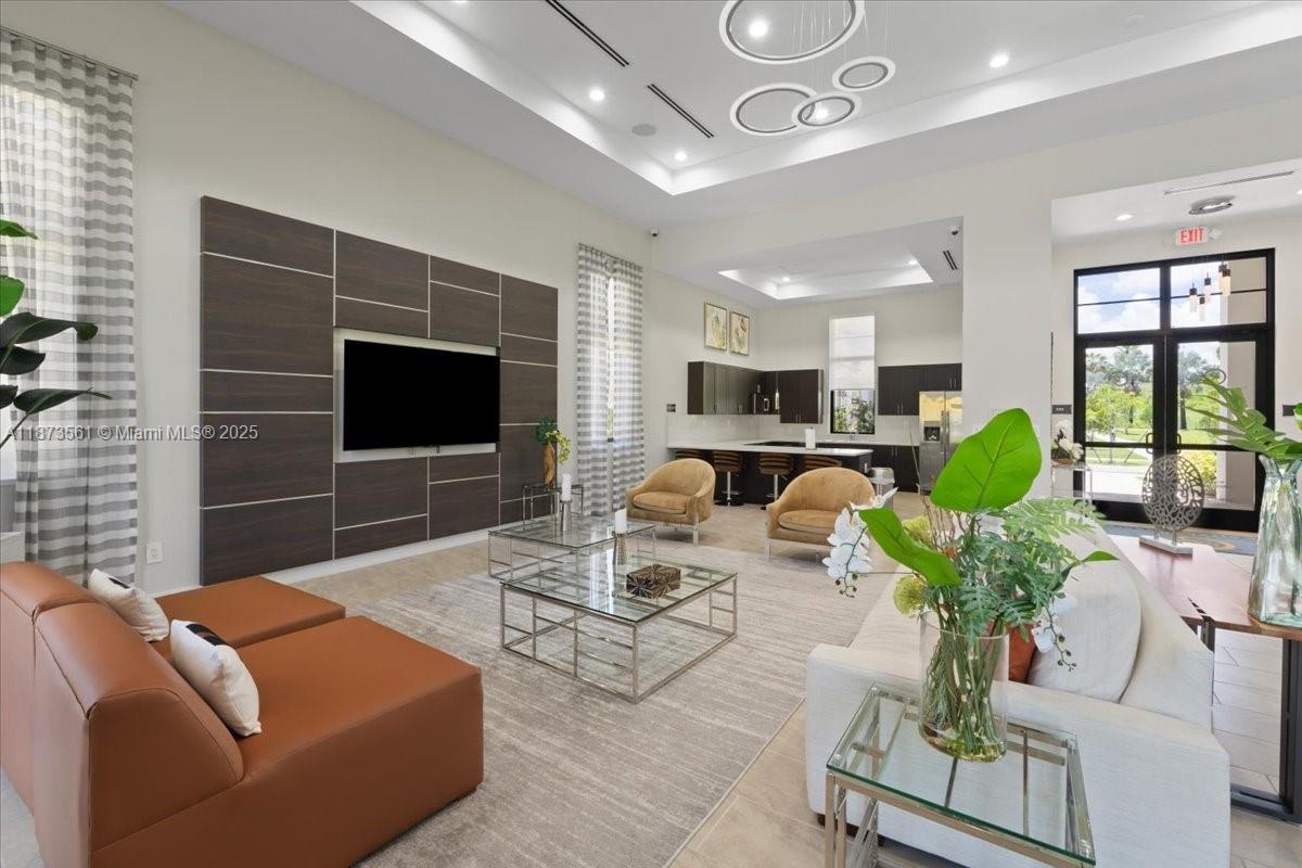 S ALLAPATTAH GARDENS - Residential