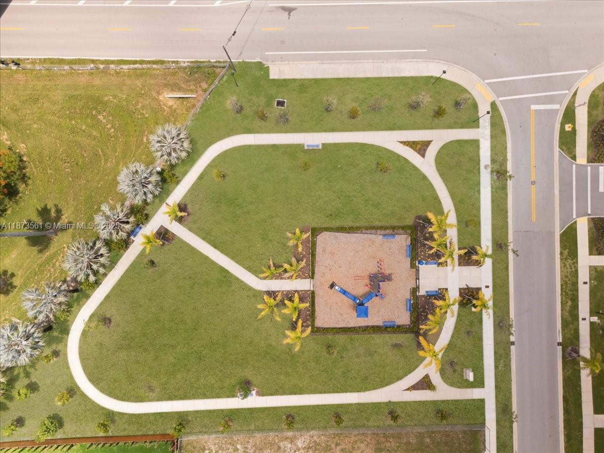 S ALLAPATTAH GARDENS - Residential