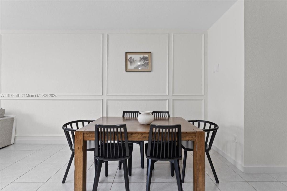 S ALLAPATTAH GARDENS - Residential