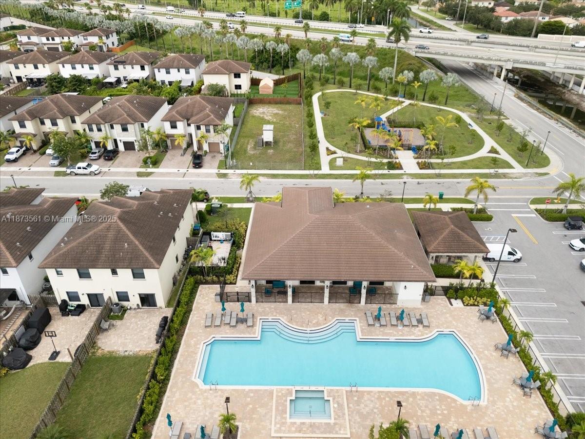 S ALLAPATTAH GARDENS - Residential