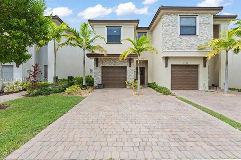 Photo of 25110 SW 108th Ave, Homestead, FL 33032 (MLS # A11873561)