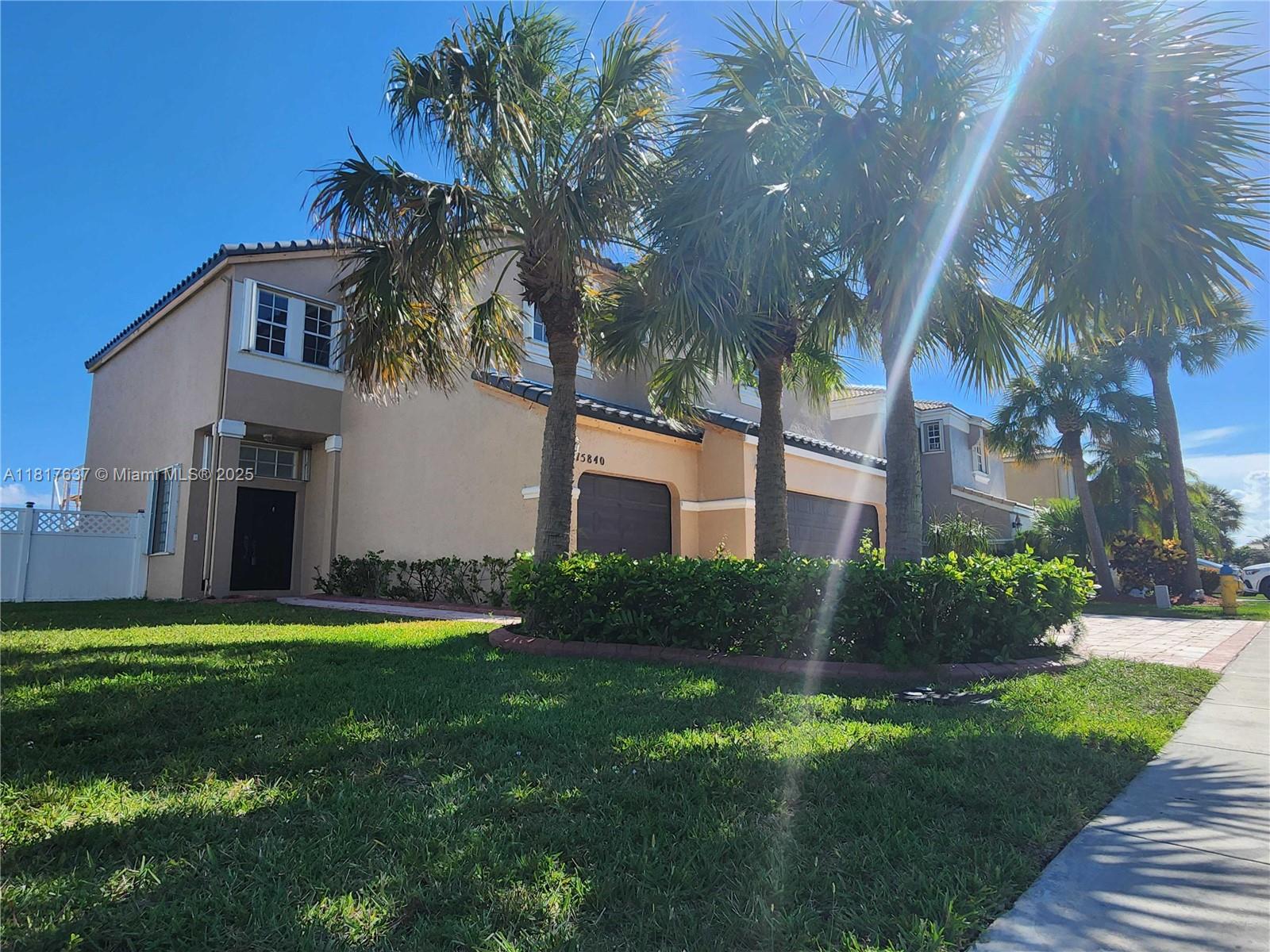 15840 Nw 16th Ct, Pembroke Pines, Miami-Dade County, Florida - 4 Bedrooms  
3 Bathrooms - 