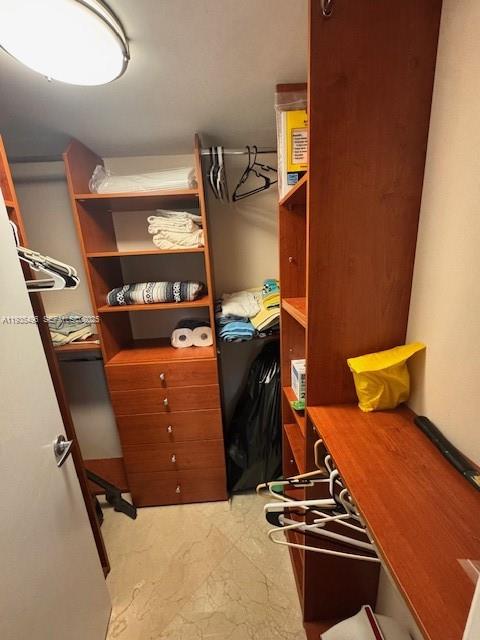 WINSTON TOWER 300 CONDO - Residential