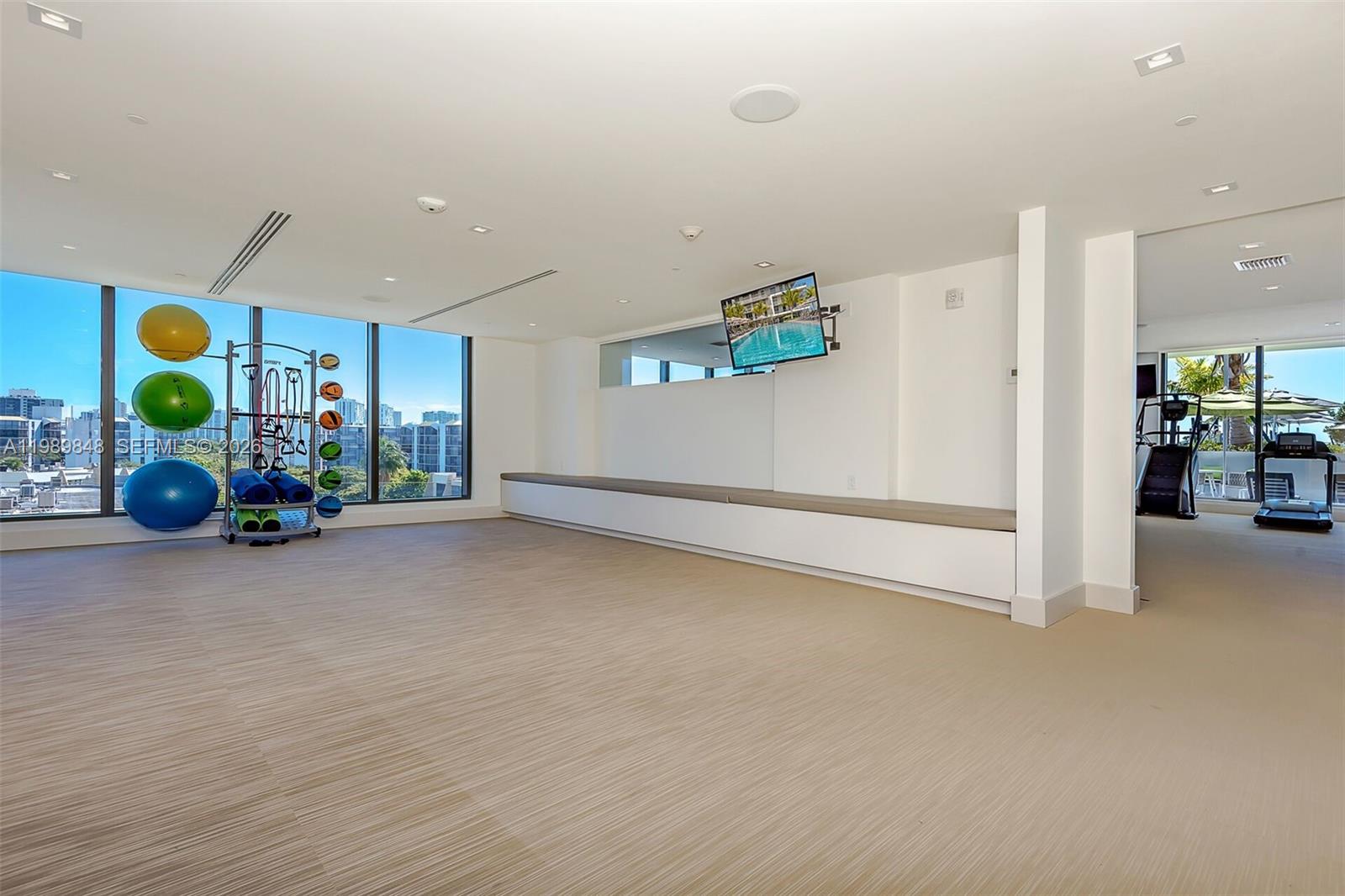 AVENTURA PARKSQUARE RESID - Residential