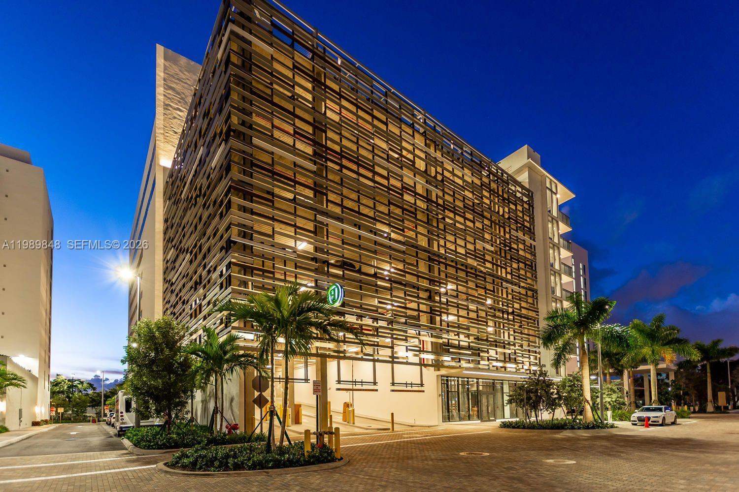 AVENTURA PARKSQUARE RESID - Residential