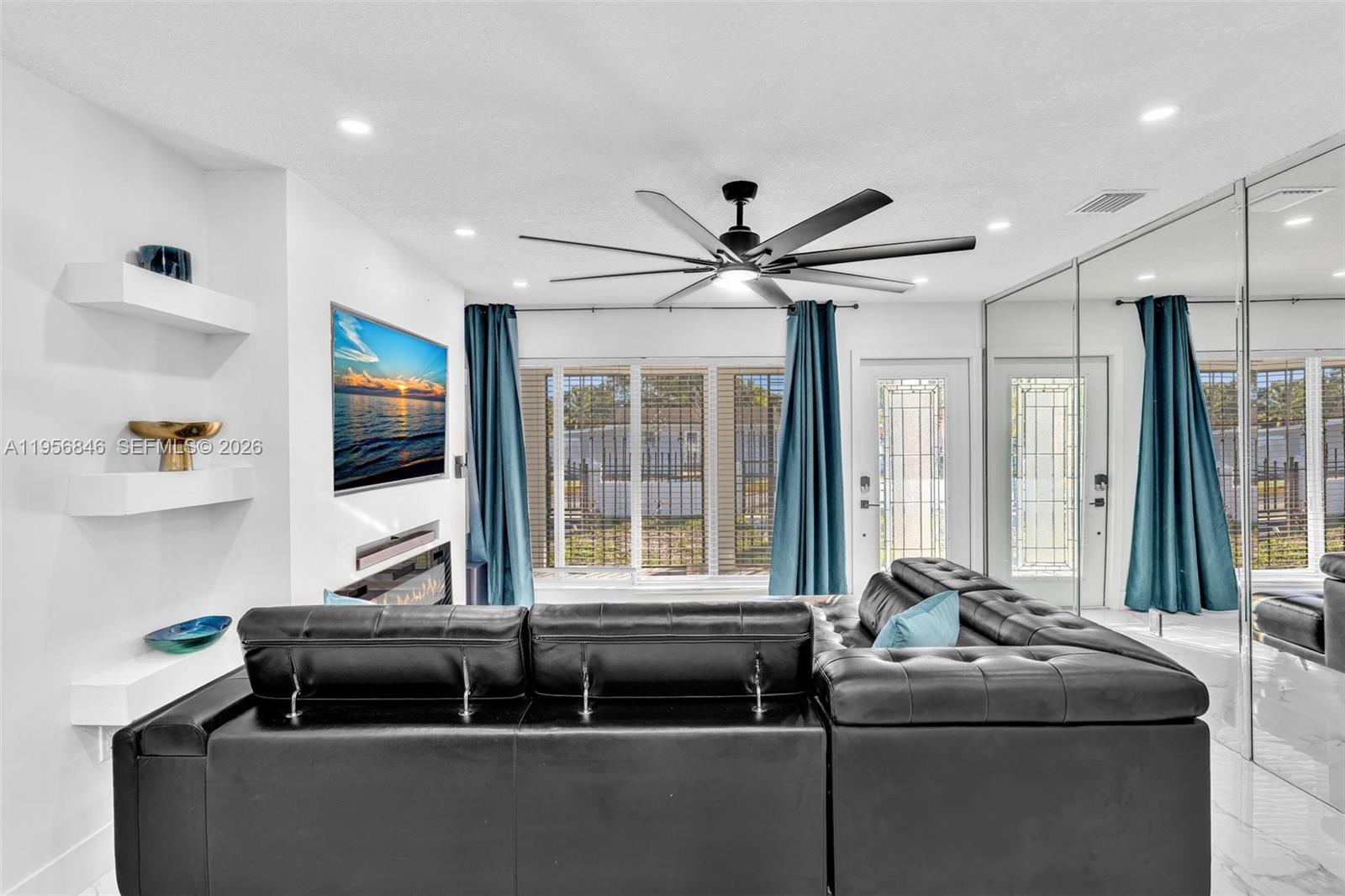 CURTISS PARK - Residential