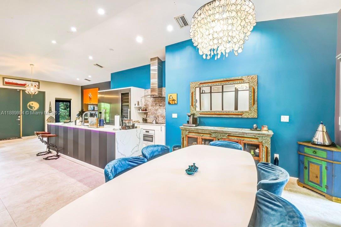 DIXIE GARDENS - Residential