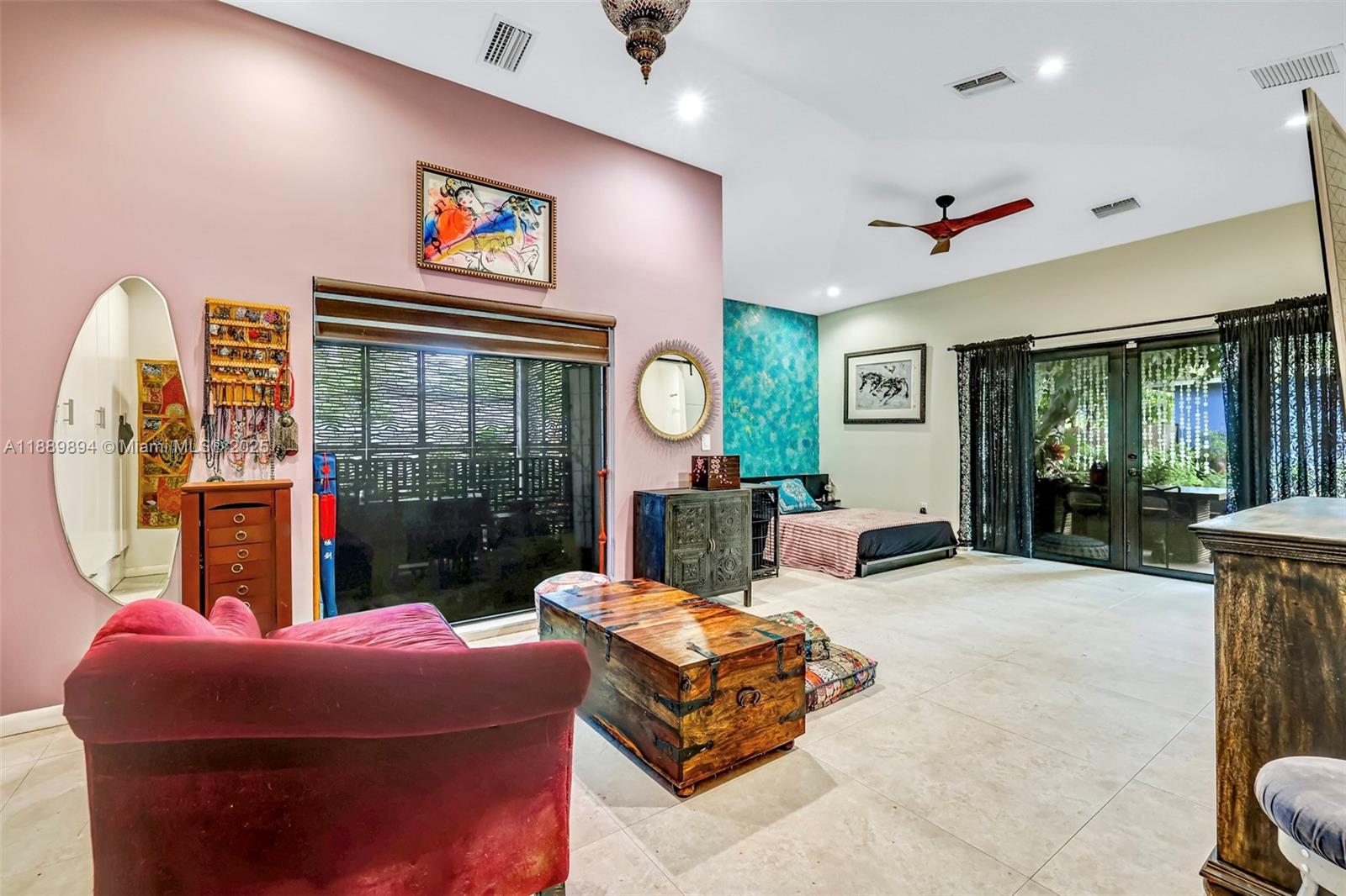 DIXIE GARDENS - Residential
