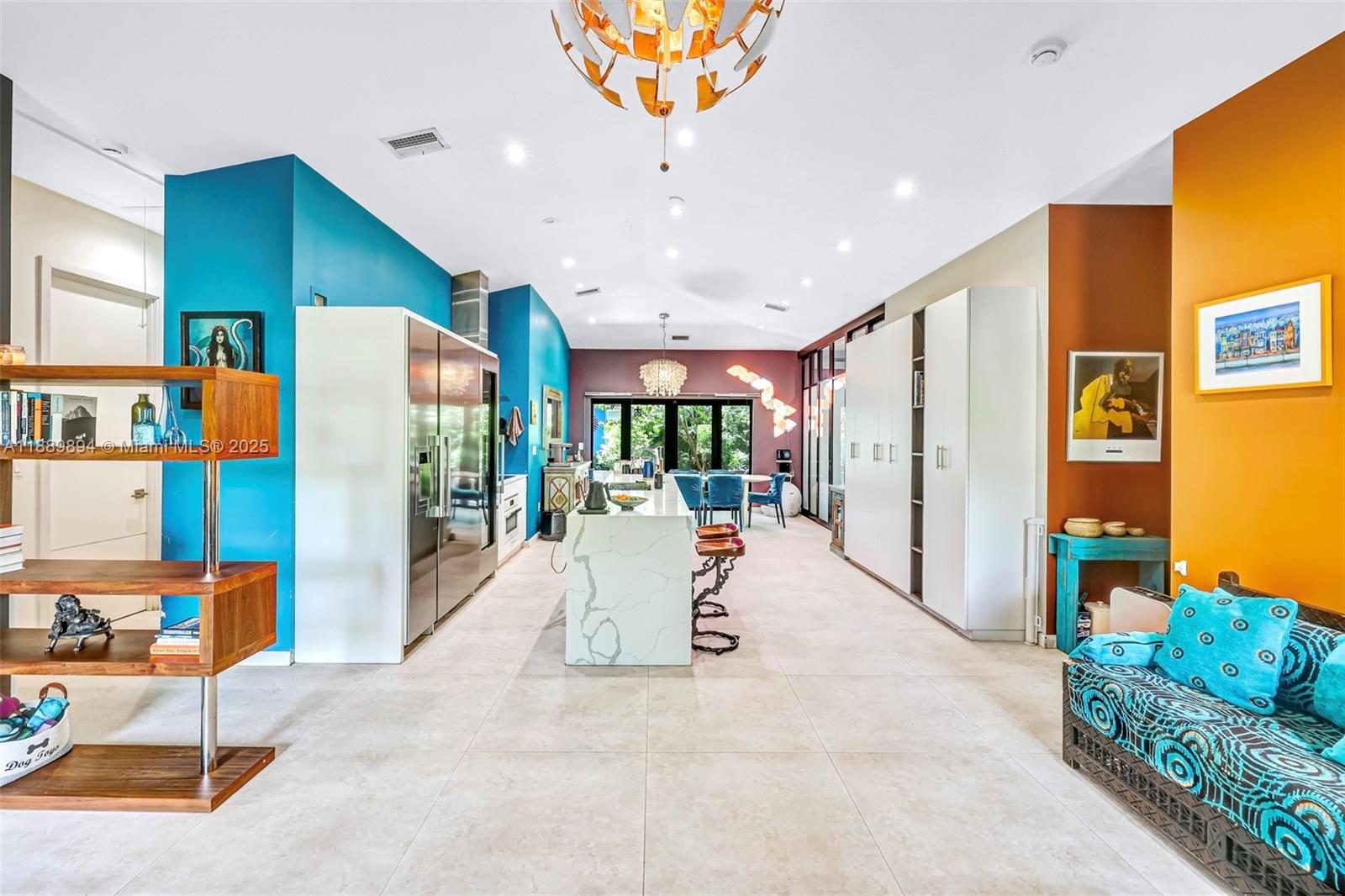 DIXIE GARDENS - Residential