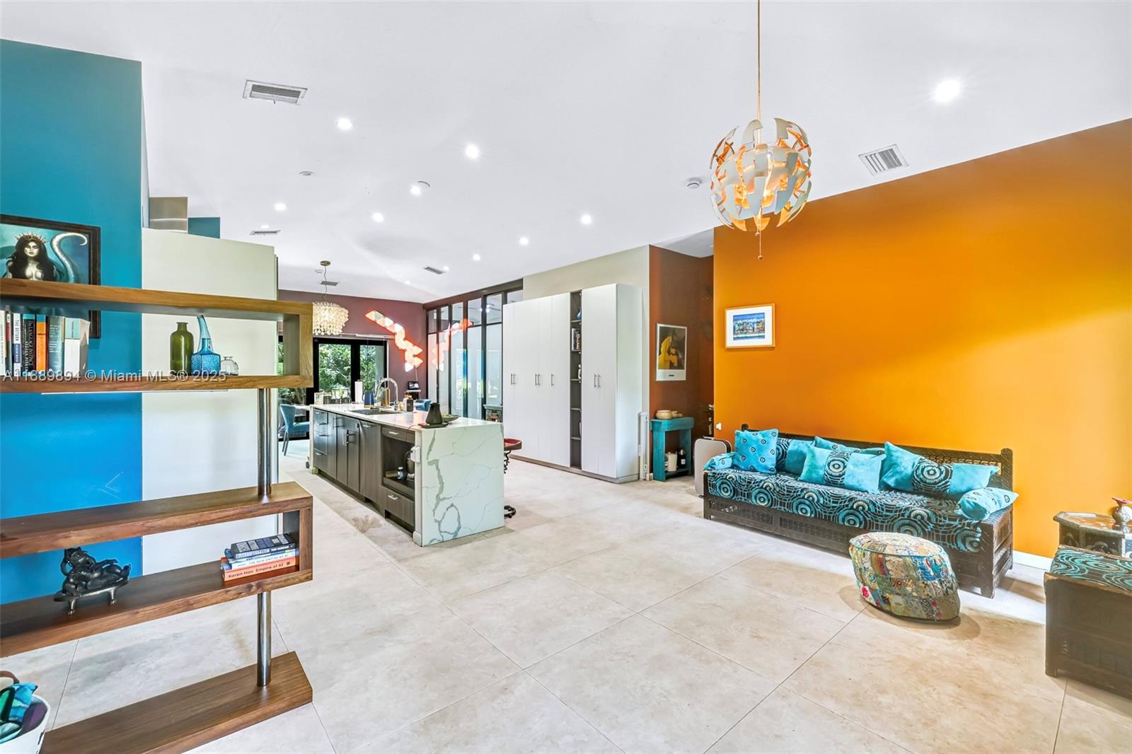 DIXIE GARDENS - Residential