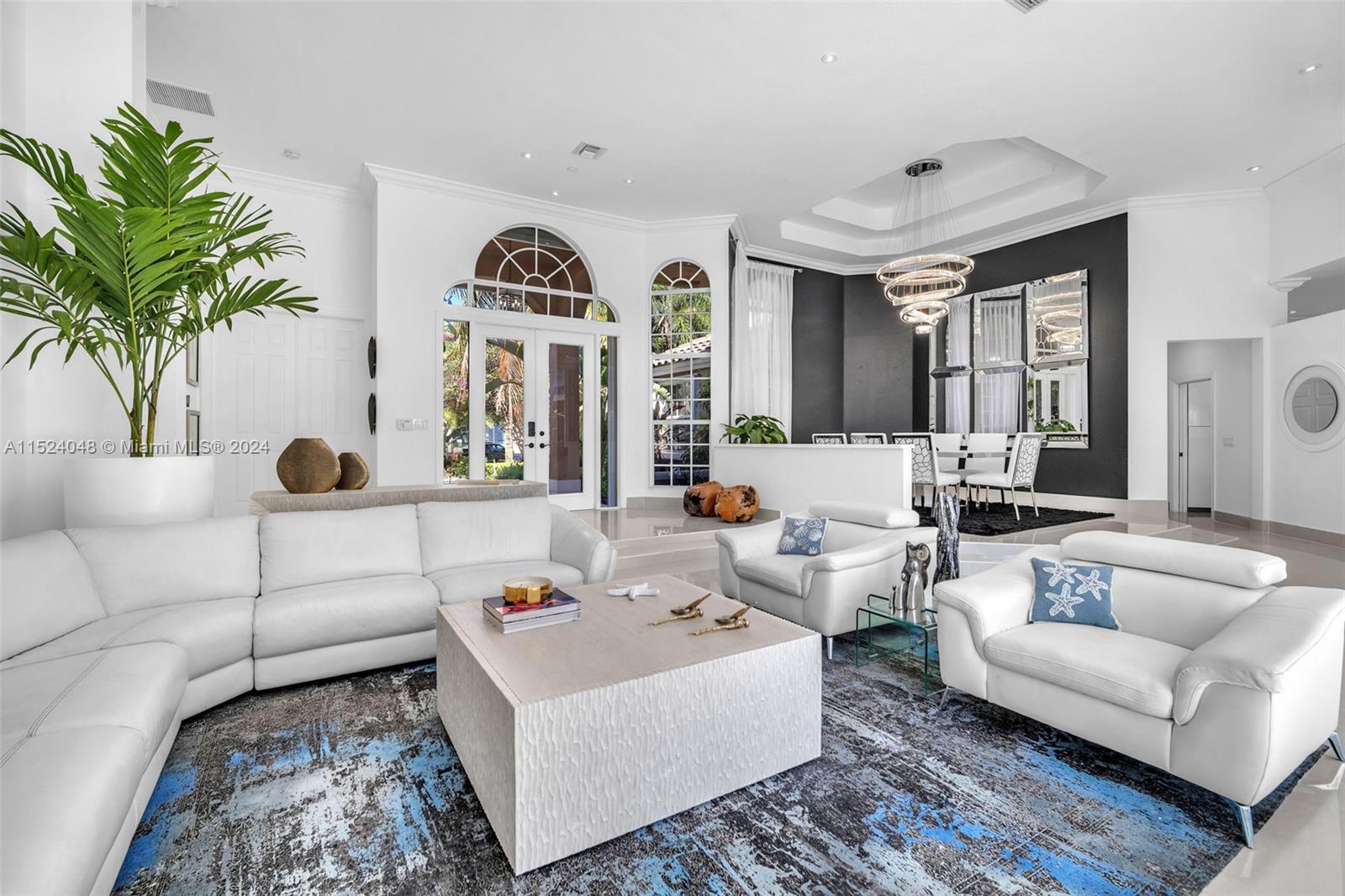 WINDMILL LAKE ESTATES - Residential