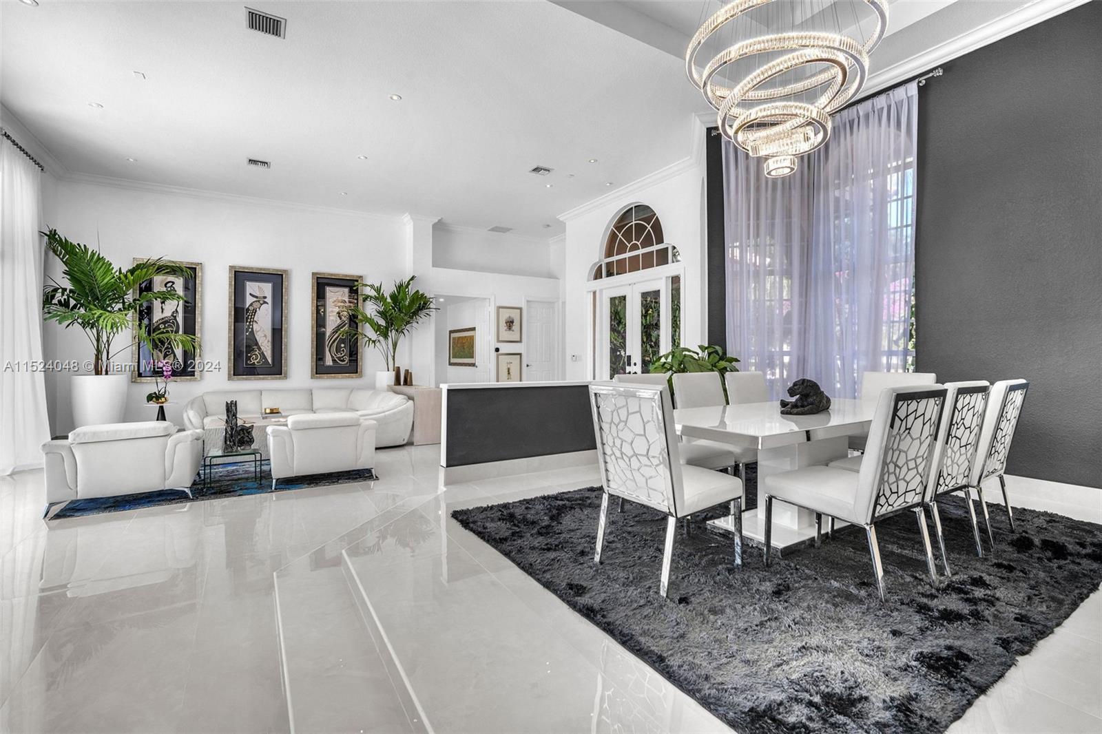 WINDMILL LAKE ESTATES - Residential