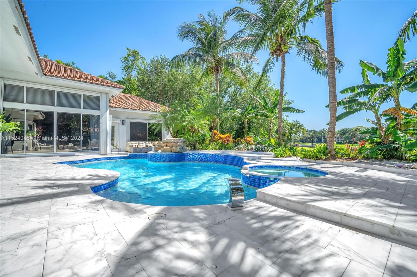 WINDMILL LAKE ESTATES - Residential