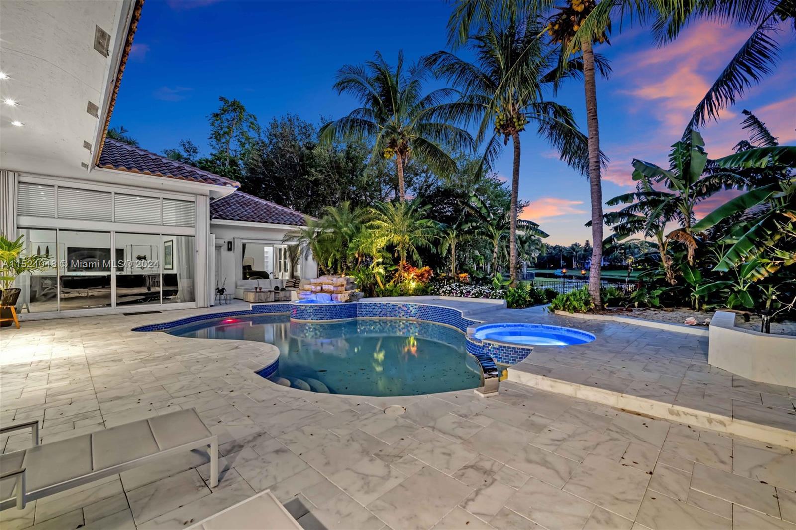 WINDMILL LAKE ESTATES - Residential