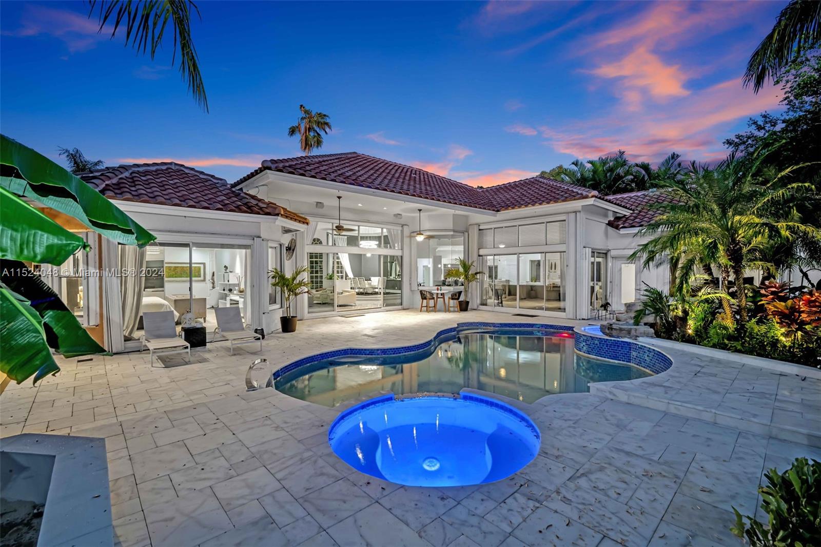 WINDMILL LAKE ESTATES - Residential