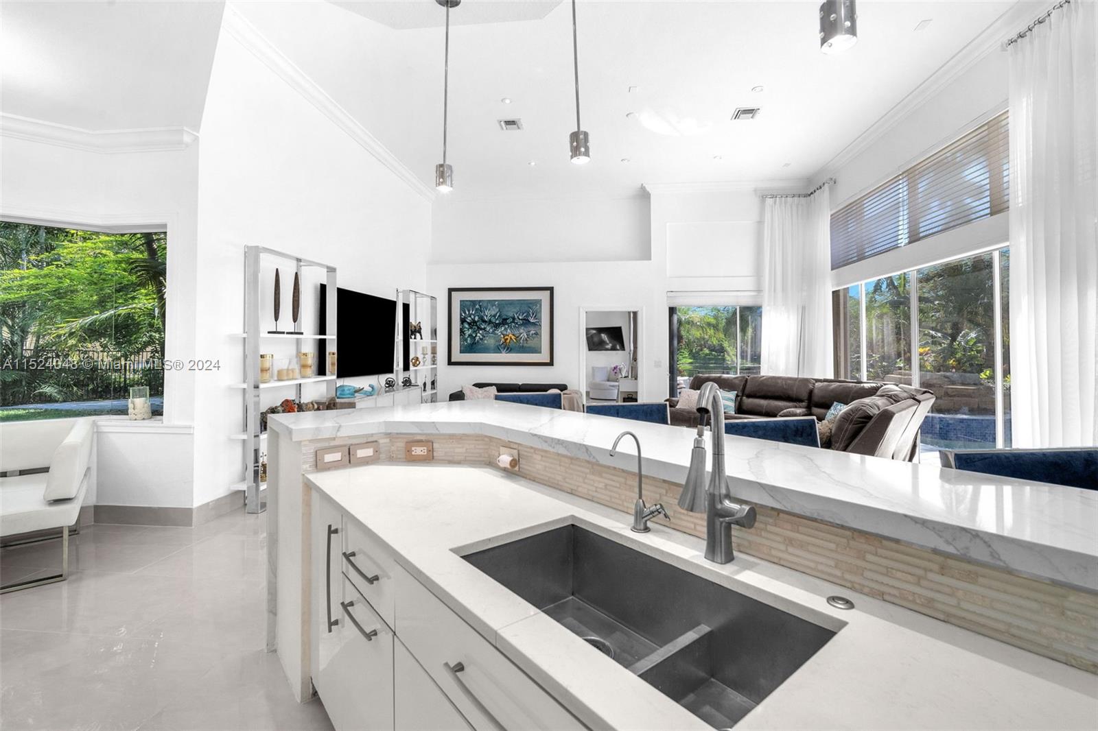 WINDMILL LAKE ESTATES - Residential