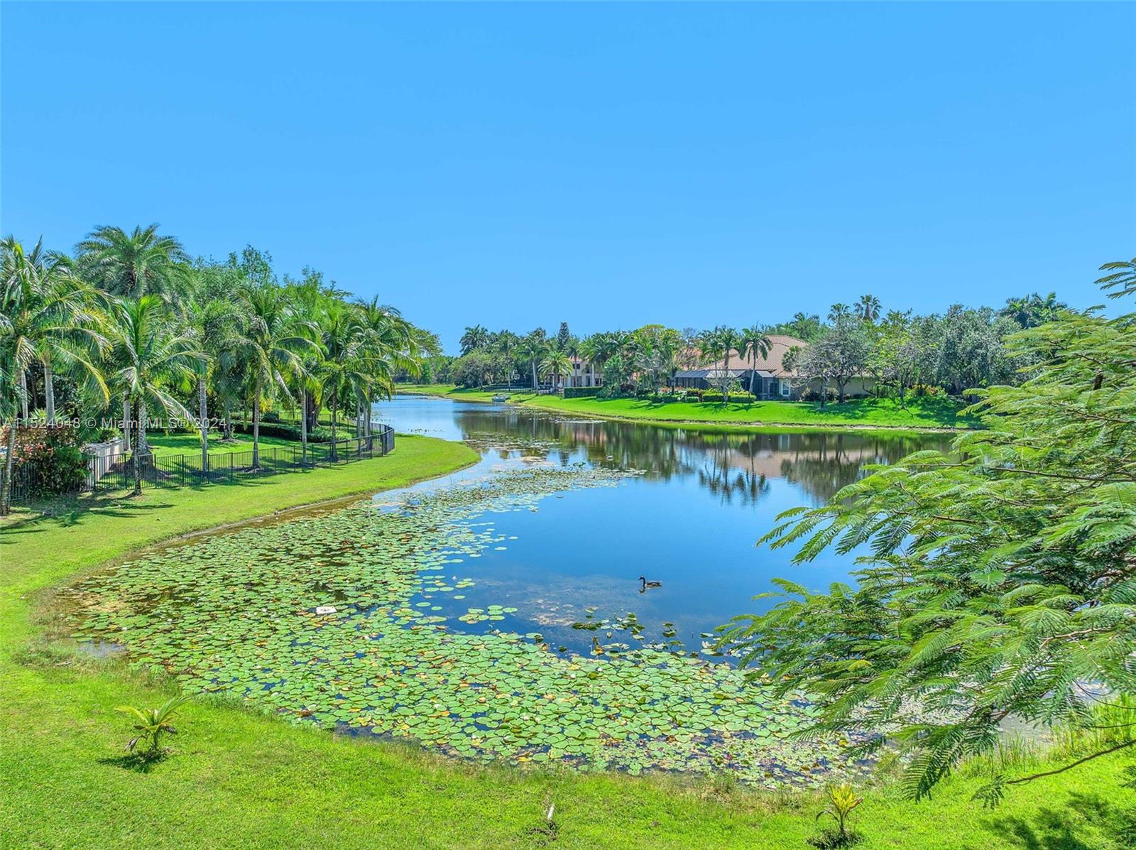 WINDMILL LAKE ESTATES - Residential