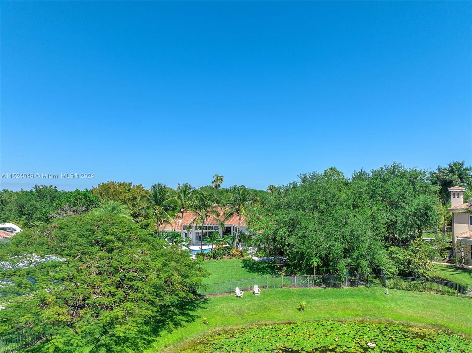 WINDMILL LAKE ESTATES - Residential