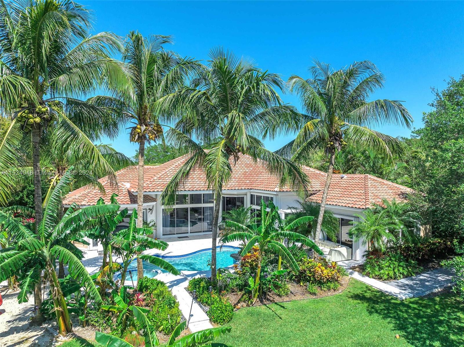 WINDMILL LAKE ESTATES - Residential