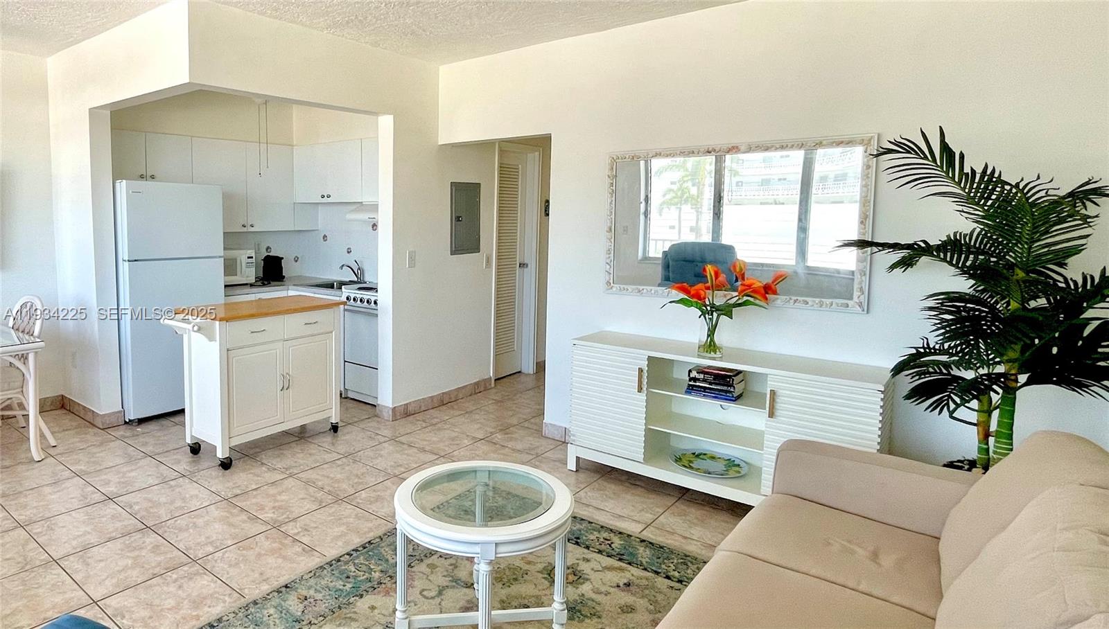 GOLDEN BAY MANOR CO-OP - Residential