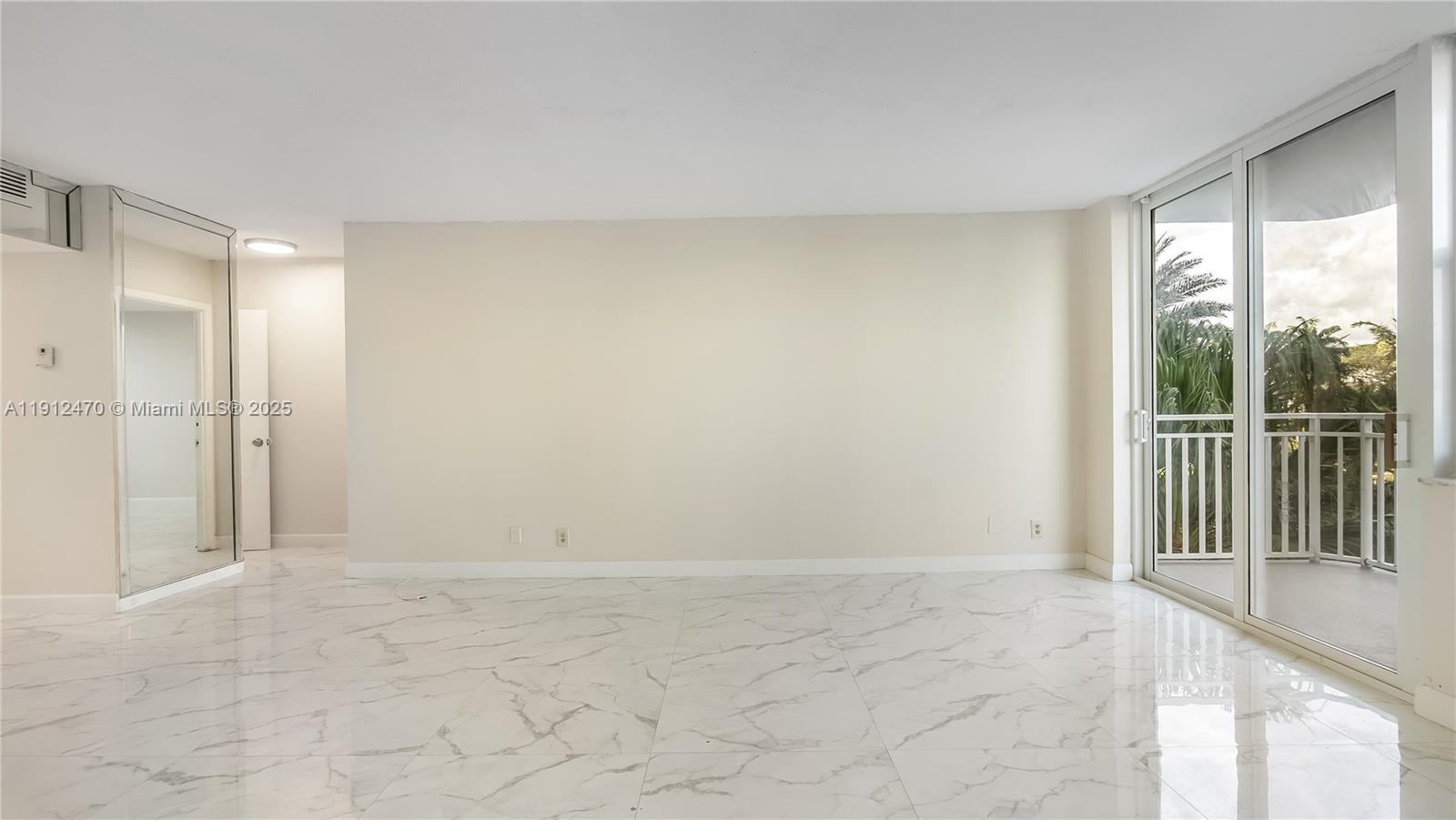 BAYVIEW TOWERS CONDO SOUT - Residential