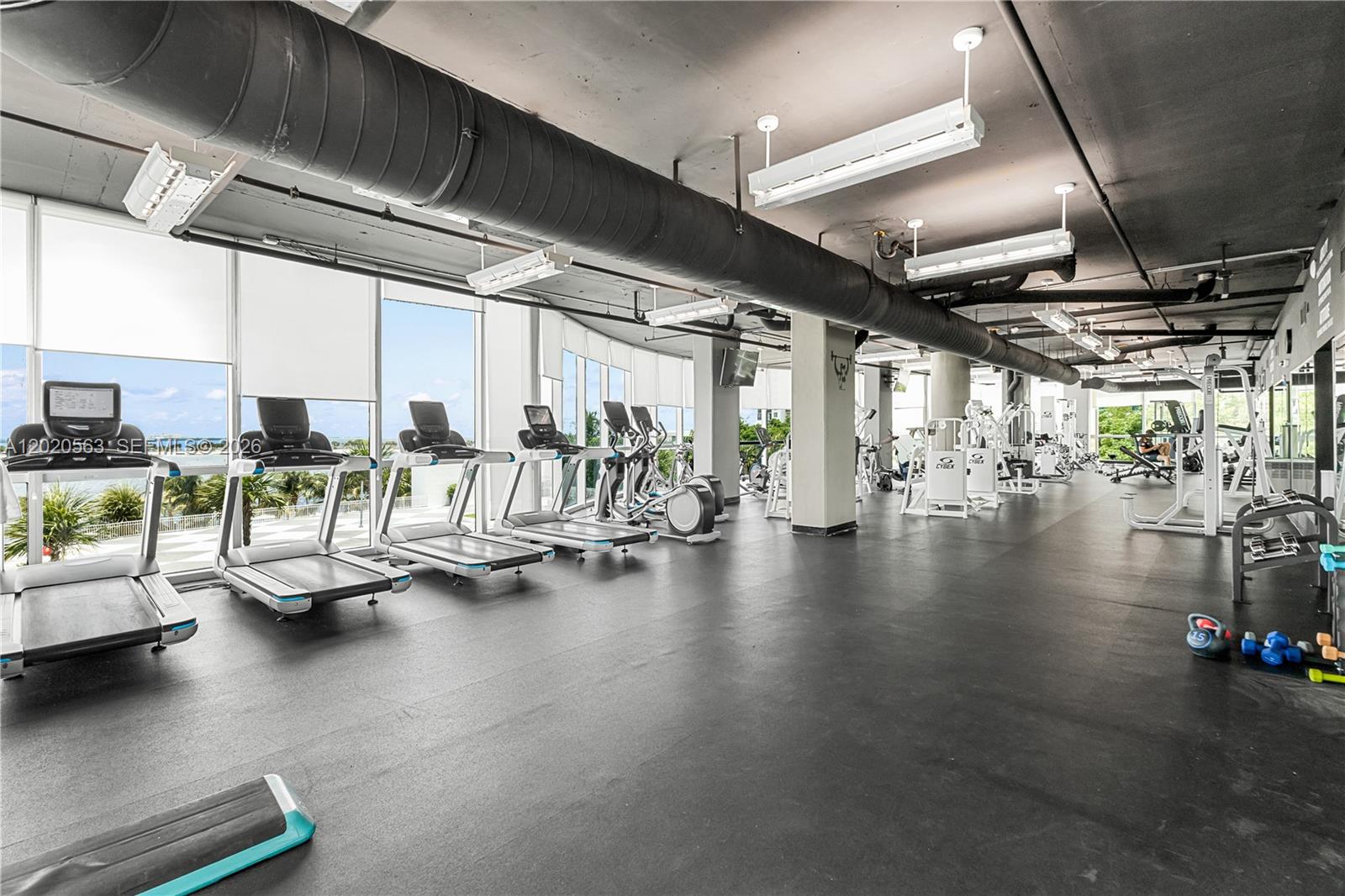 SKYLINE ON BRICKELL CONDO - Residential