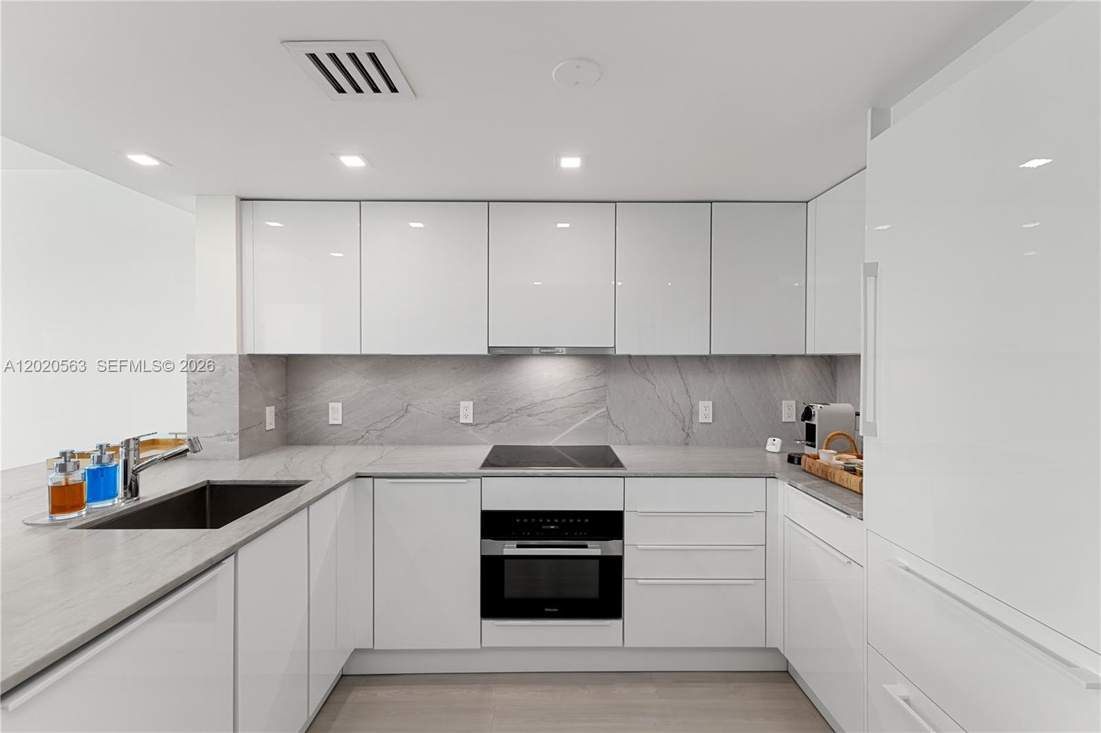 SKYLINE ON BRICKELL CONDO - Residential