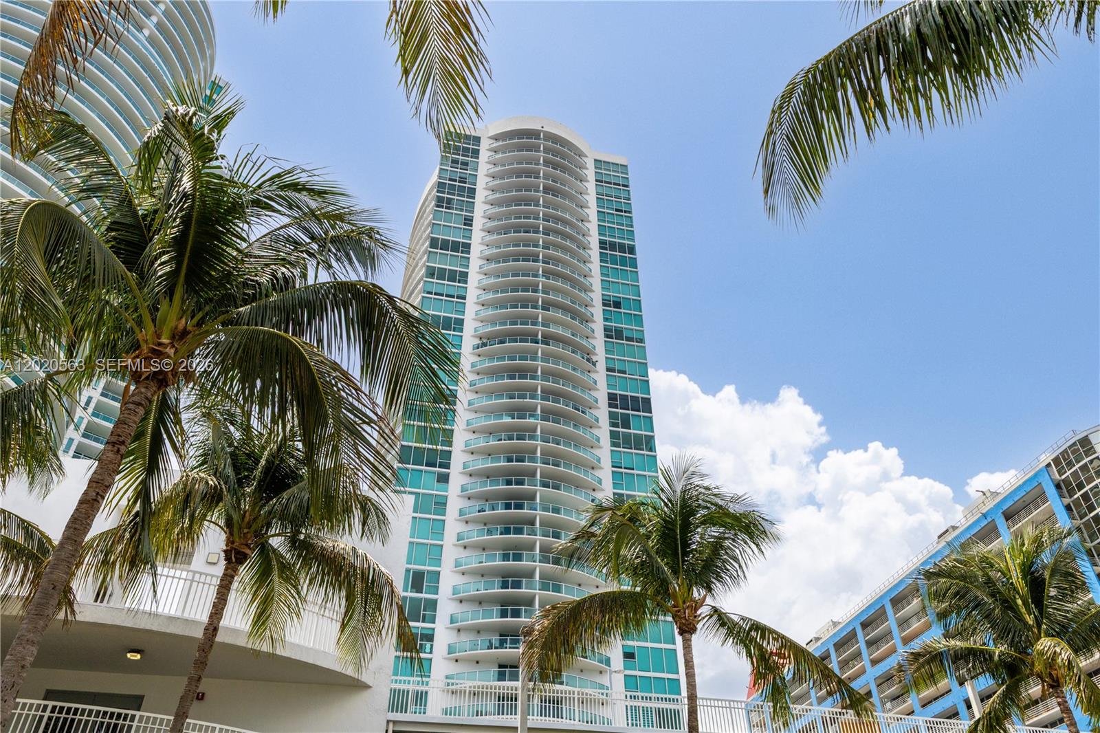 SKYLINE ON BRICKELL CONDO - Residential