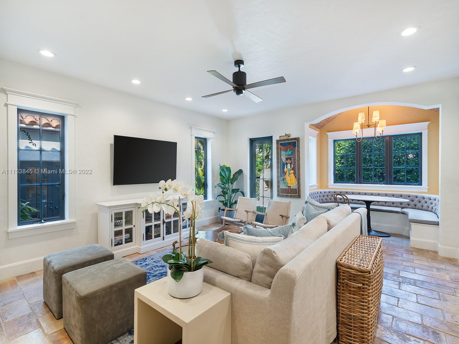 CORAL GABLES SEC E - Residential