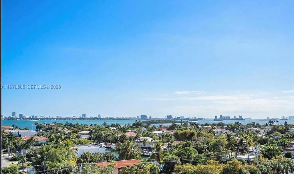 BAYVIEW TOWERS CONDO SOUT - Residential