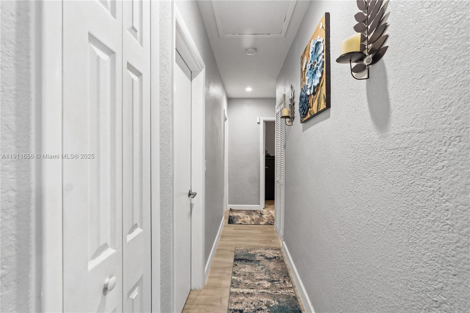 LAUDERDALE MANORS AMD PLA - Residential