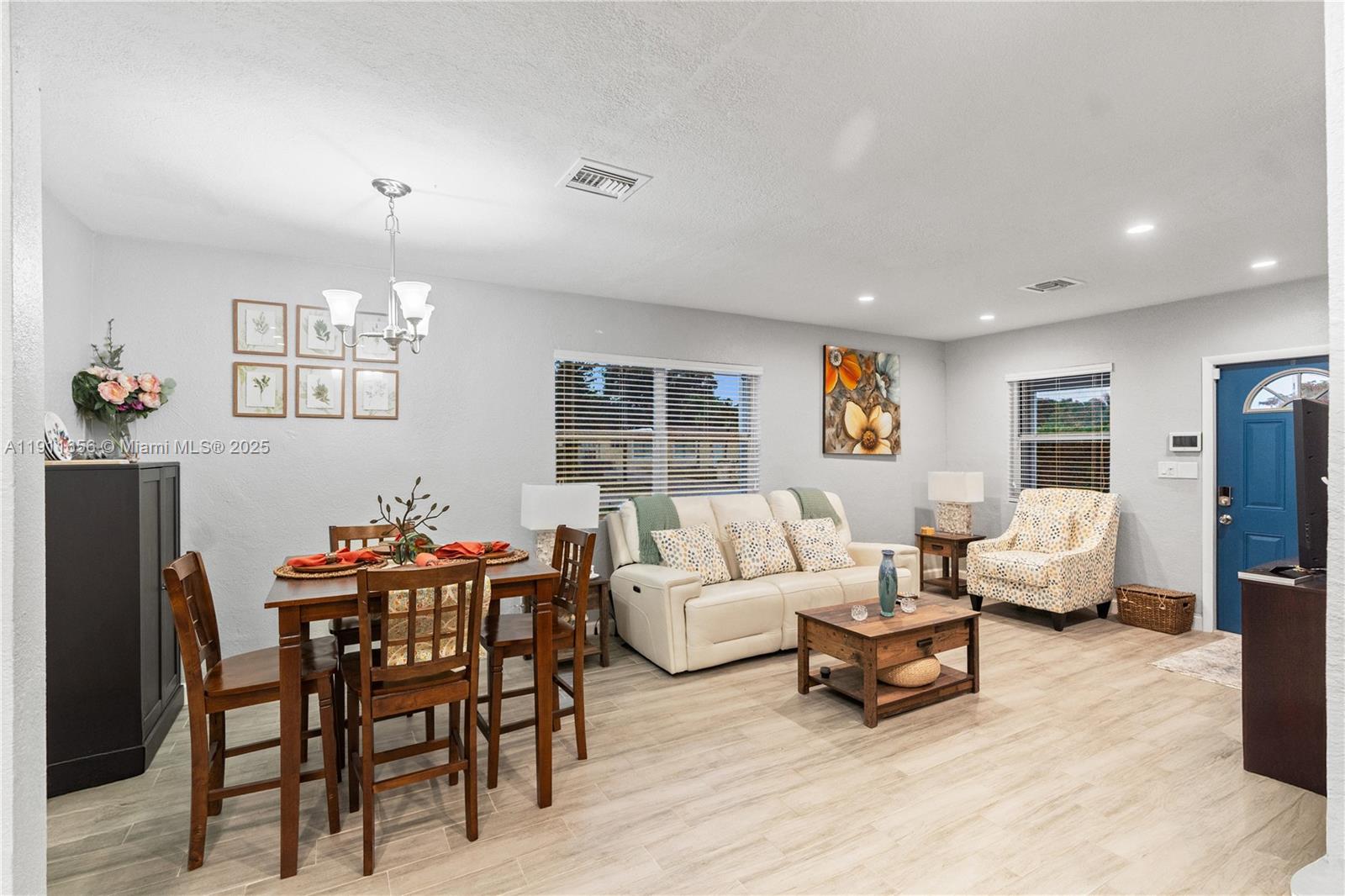 LAUDERDALE MANORS AMD PLA - Residential