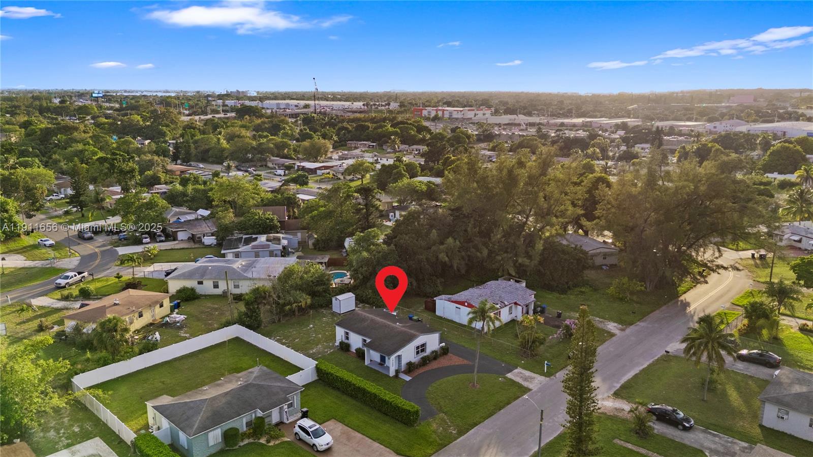 LAUDERDALE MANORS AMD PLA - Residential