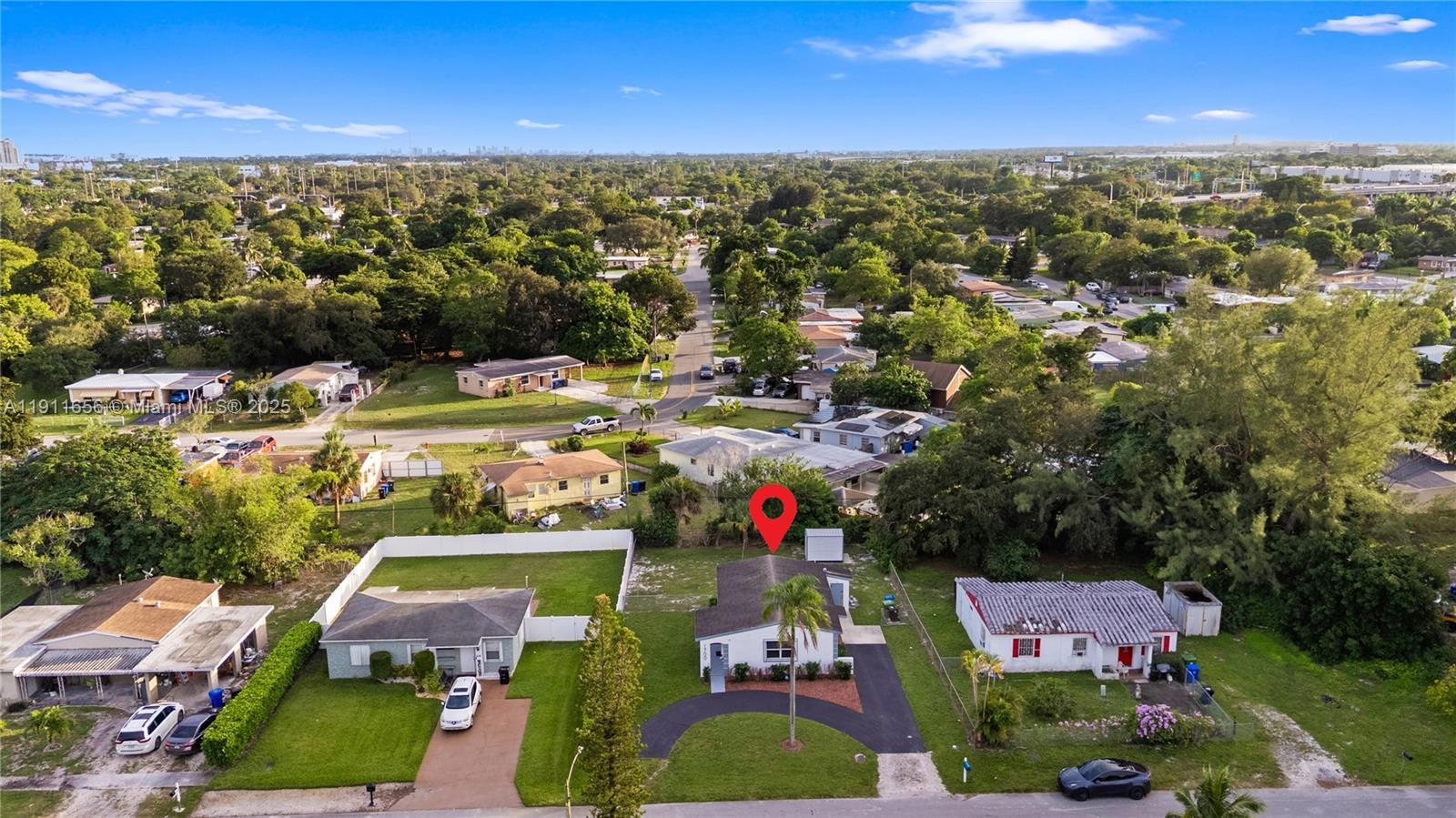 LAUDERDALE MANORS AMD PLA - Residential