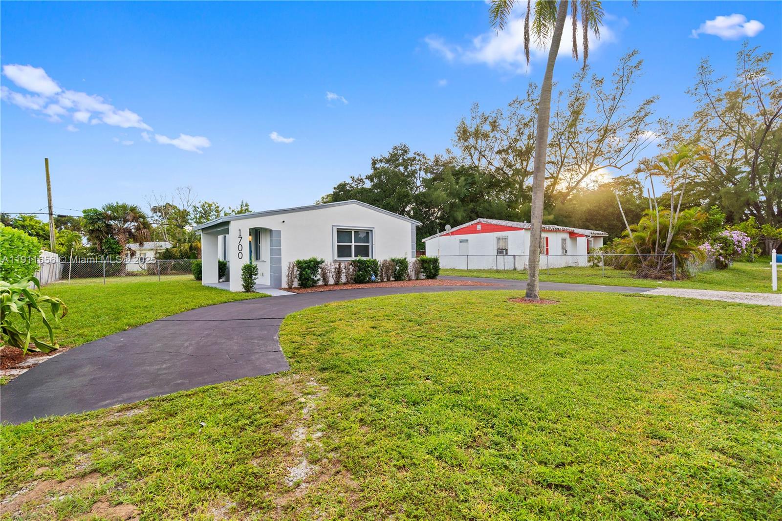 LAUDERDALE MANORS AMD PLA - Residential