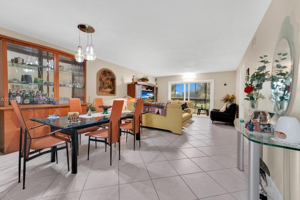 CAMBRIDGE AT CENTURY - Residential