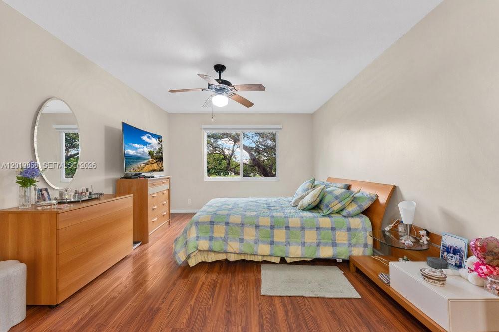 CAMBRIDGE AT CENTURY - Residential