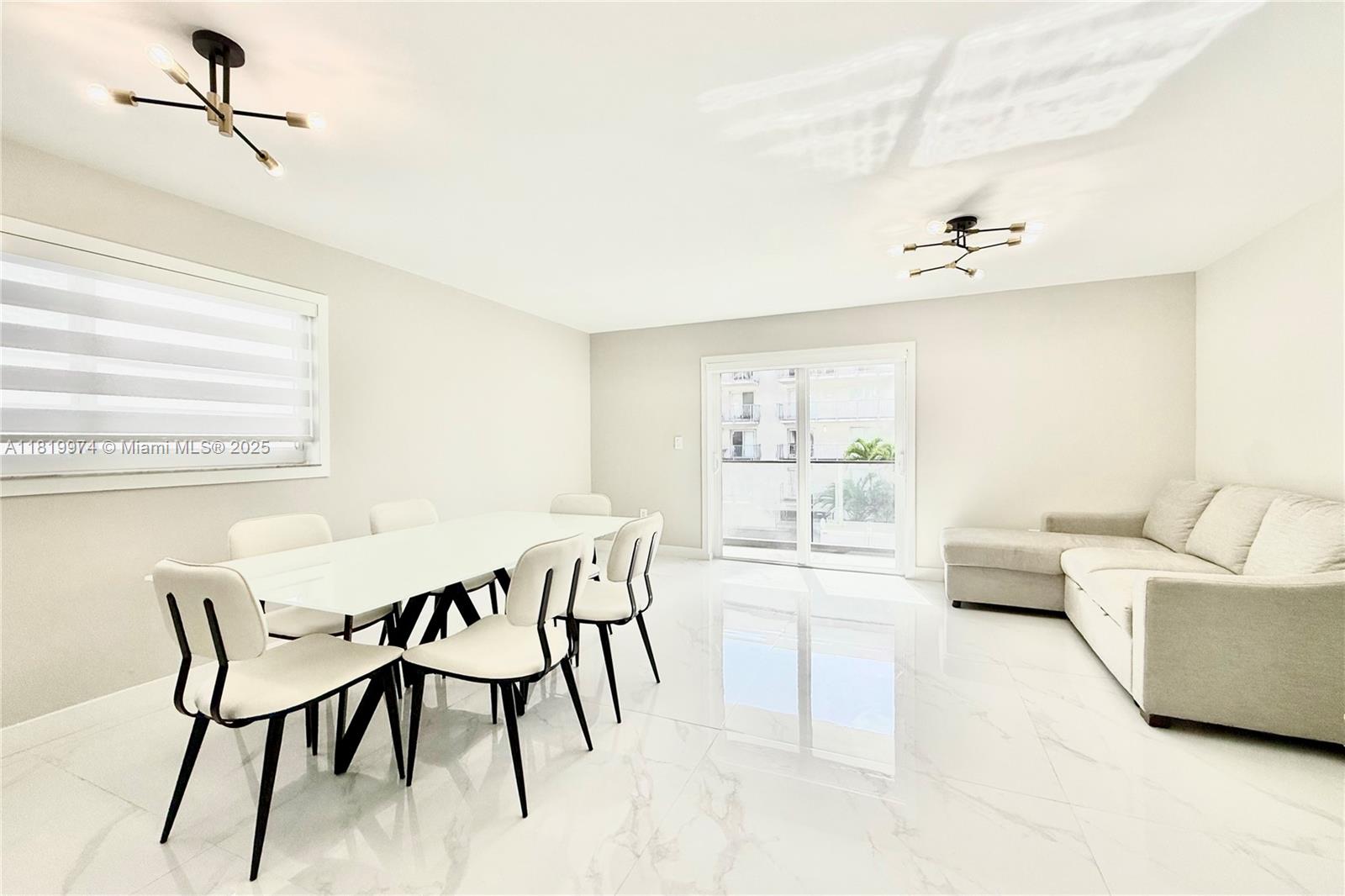 4122 Collins Ave 3B