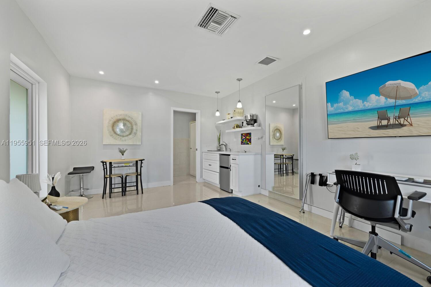 SNAPPER CREEK VILLAS - Residential