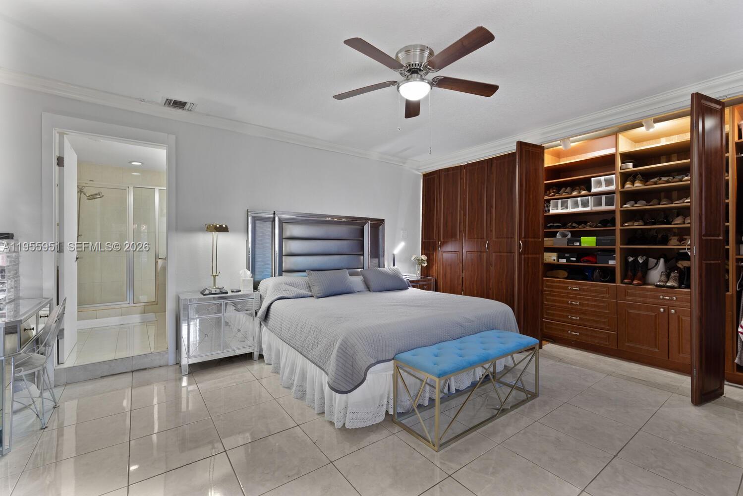 SNAPPER CREEK VILLAS - Residential